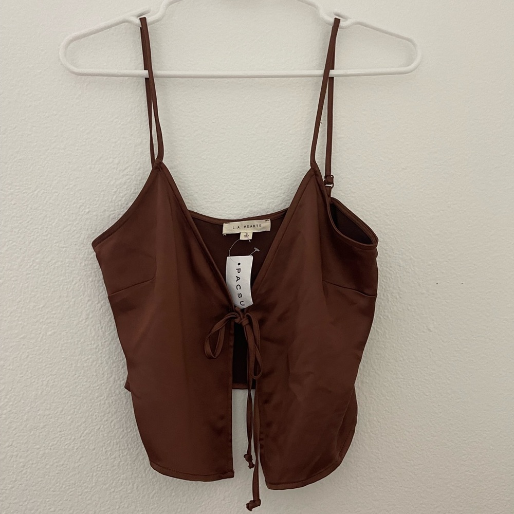 Tie tank top